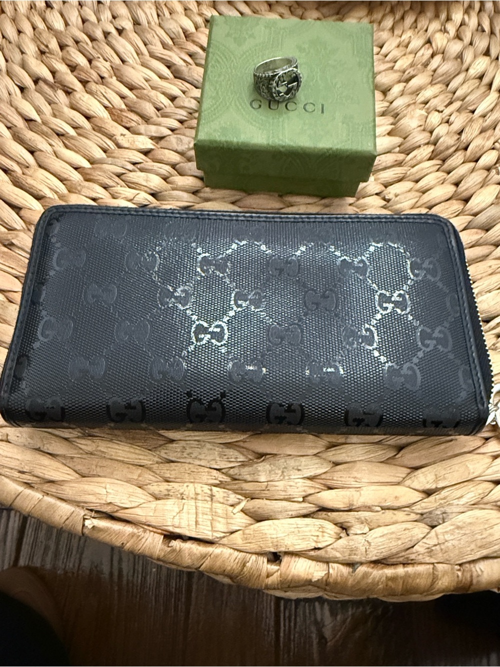 Gucci sterling Silver Ring & Wallet - Picture 2 of 16